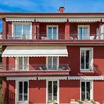 La Fabrique à Poupées 4*