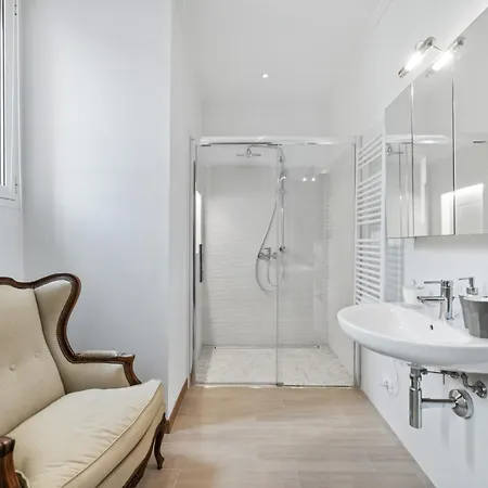 La Fabrique A Poupees - Et De Charme Au Coeur De 4* مينتون