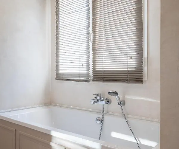 Bed & Breakfast La Fabrique A Poupees - Et De Charme Au Coeur De 4*