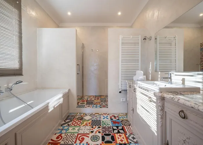 Bed & Breakfast La Fabrique A Poupees - Et De Charme Au Coeur De