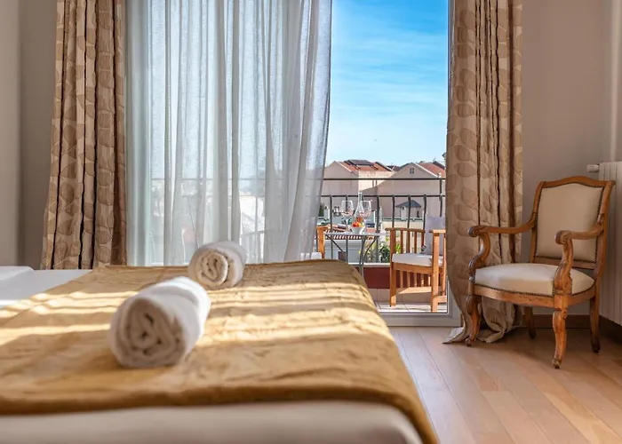 La Fabrique A Poupees - Et De Charme Au Coeur De Menton