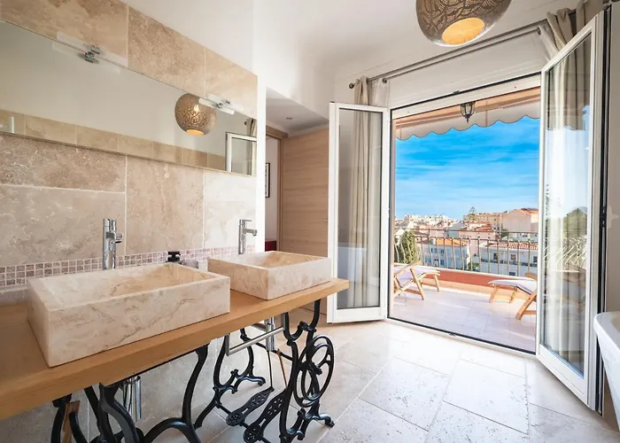 La Fabrique A Poupees - Et De Charme Au Coeur De 4* Menton