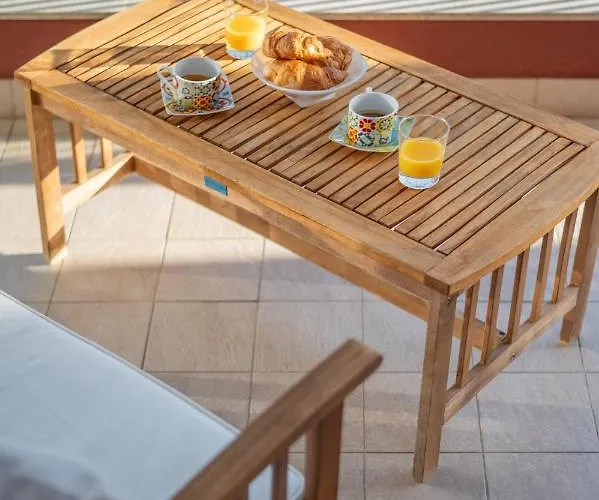 La Fabrique A Poupees - Et De Charme Au Coeur De מנטון