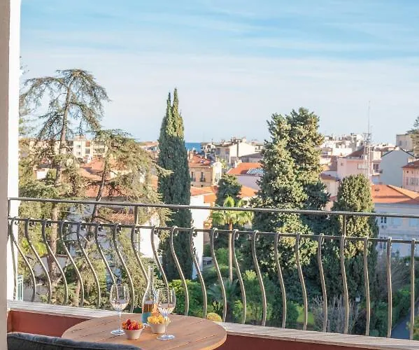 La Fabrique A Poupees - Et De Charme Au Coeur De