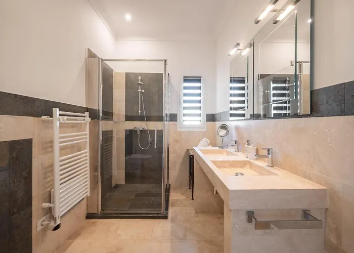 Bed & Breakfast La Fabrique A Poupees - Et De Charme Au Coeur De Menton