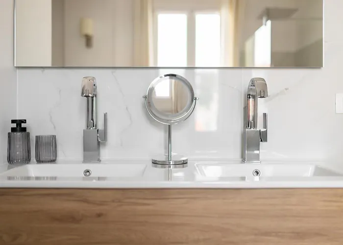 La Fabrique A Poupees - Et De Charme Au Coeur De