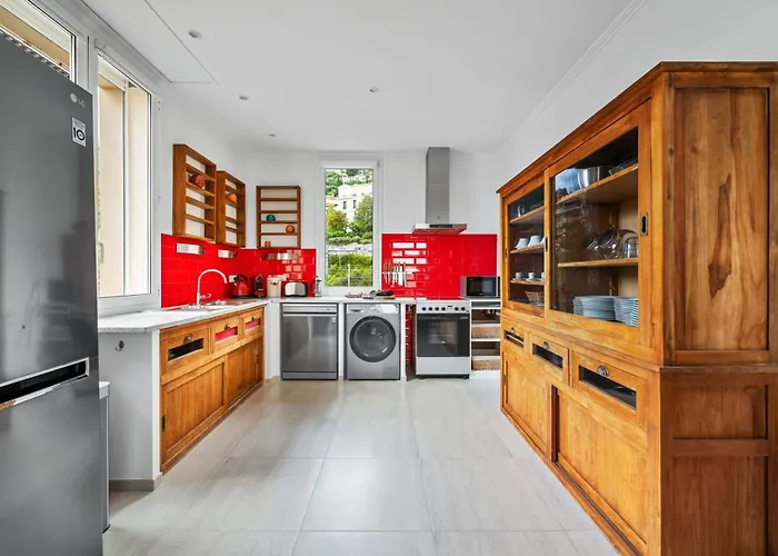 La Fabrique A Poupees - Et De Charme Au Coeur De מנטון