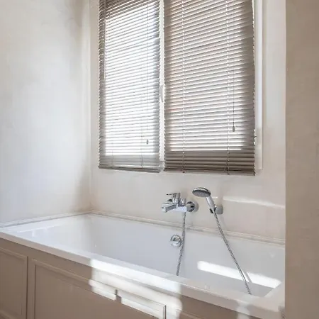 Couette-café La Fabrique à Poupées 4*