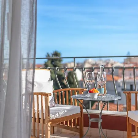 La Fabrique A Poupees - Et De Charme Au Coeur De Panzió 4*