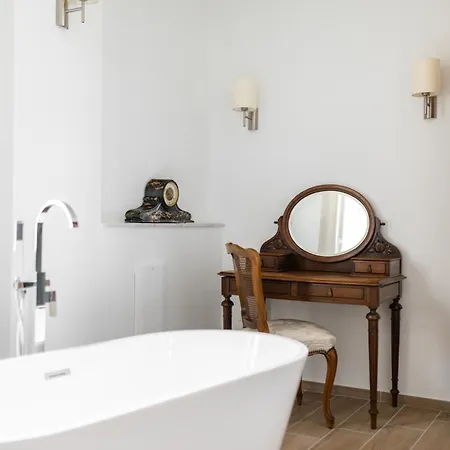 Bed & Breakfast La Fabrique A Poupees - Et De Charme Au Coeur De Menton