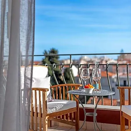 La Fabrique A Poupees - Et De Charme Au Coeur De 4* Menton