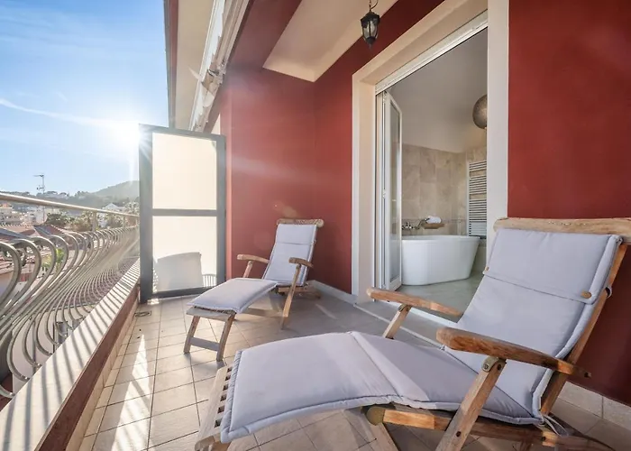 La Fabrique A Poupees - Et De Charme Au Coeur De Frühstückspension Menton