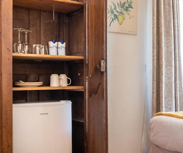 La Fabrique A Poupees - Et De Charme Au Coeur De Μεντόν