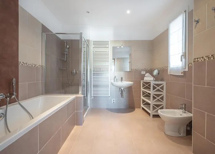 La Fabrique A Poupees - Et De Charme Au Coeur De Menton