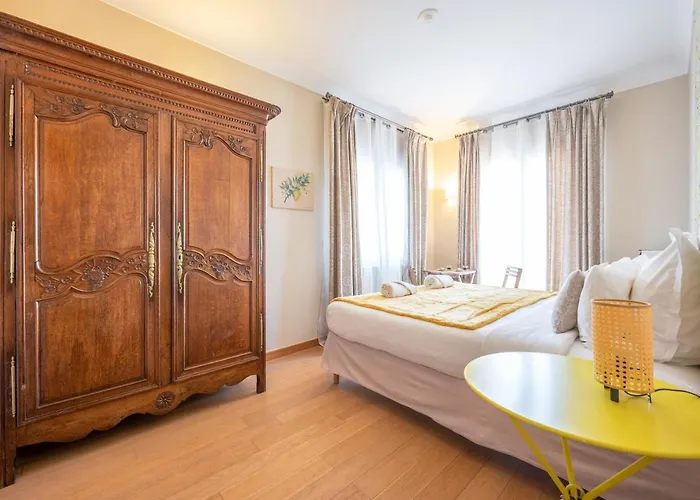 La Fabrique A Poupees - Et De Charme Au Coeur De