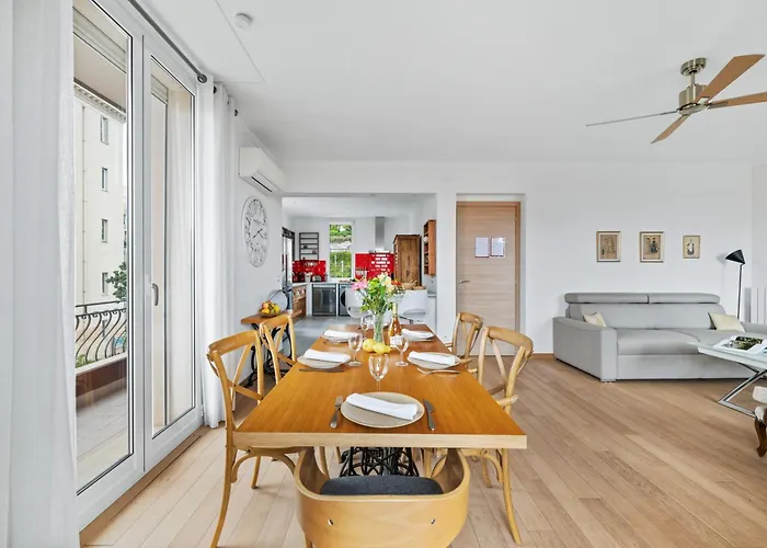 La Fabrique A Poupees - Et De Charme Au Coeur De 4* Menton