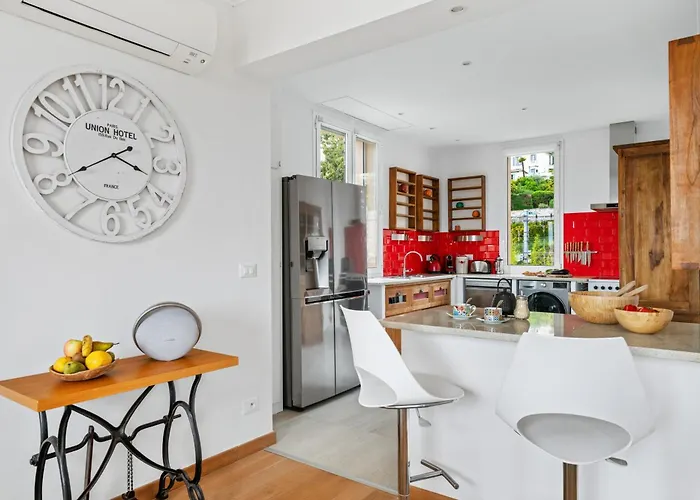 La Fabrique A Poupees - Et De Charme Au Coeur De